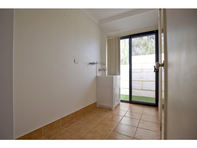8 Conch Way, Wannanup WA 6210