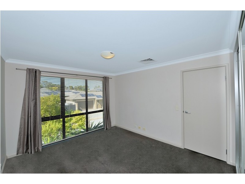 15 Malone Loop, Meadow Springs WA 6210