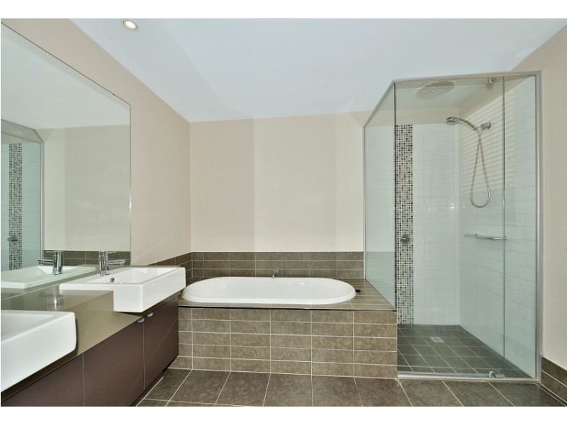 15 Malone Loop, Meadow Springs WA 6210