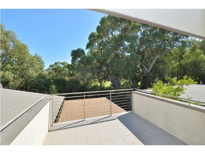 15 Malone Loop, Meadow Springs WA 6210