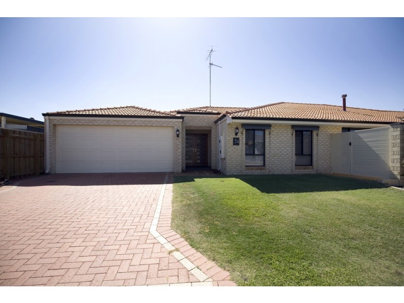 34 Drosera Turn, Halls Head WA 6210