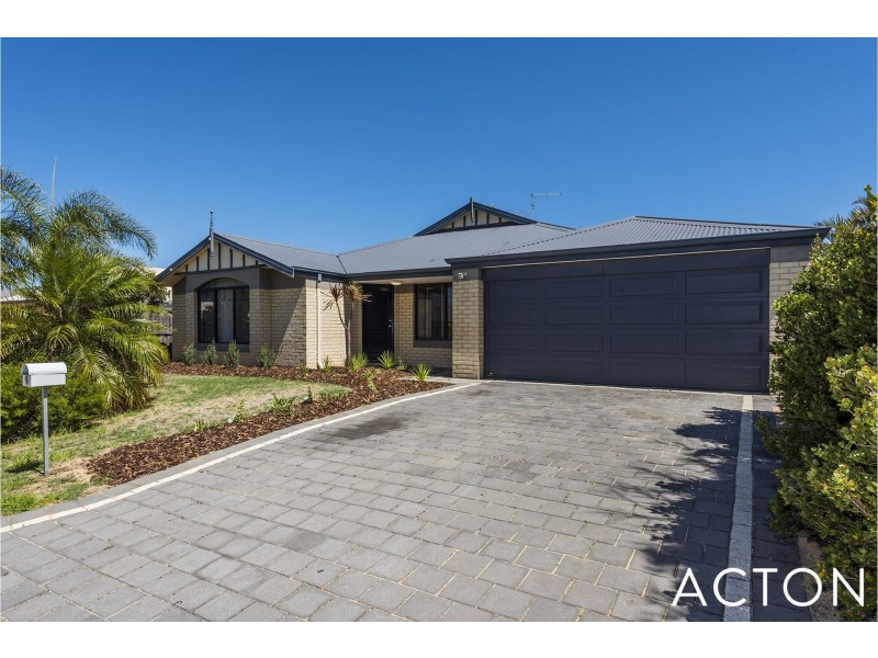 6 Tingle Way, Halls Head WA 6210