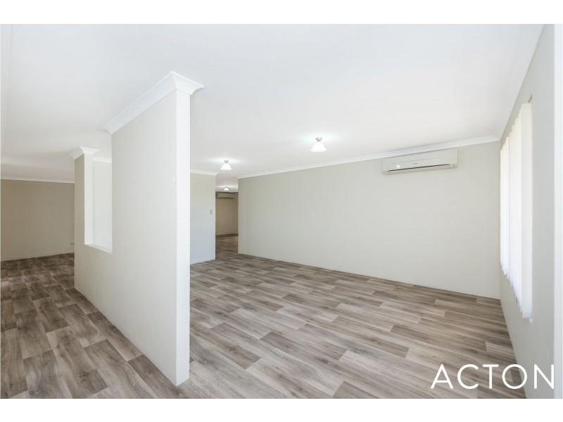 6 Tingle Way, Halls Head WA 6210