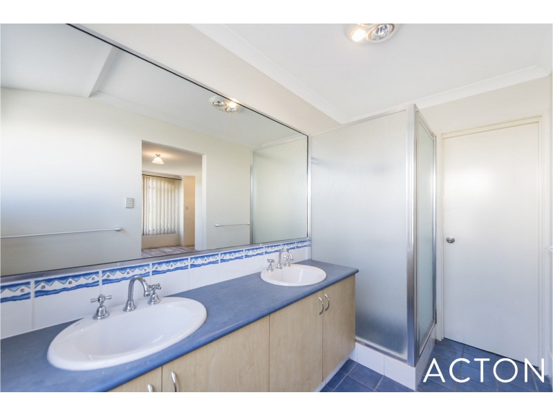 6 Tingle Way, Halls Head WA 6210