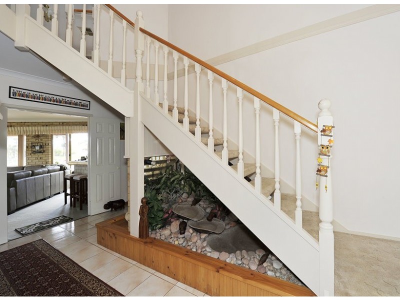 35 Blackwood Parade, Dudley Park WA 6210