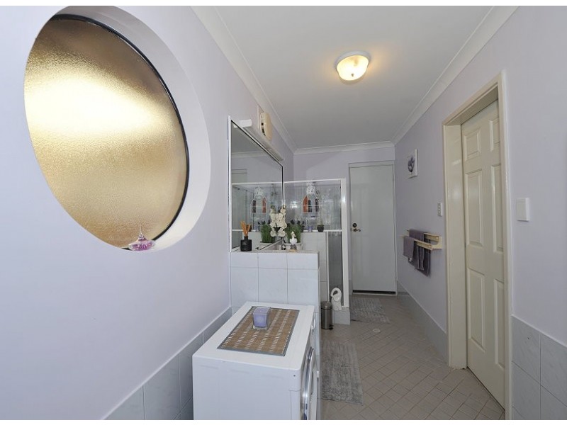 35 Blackwood Parade, Dudley Park WA 6210