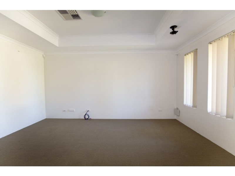 7 Jolly Rambler Blvd, Ravenswood WA 6208