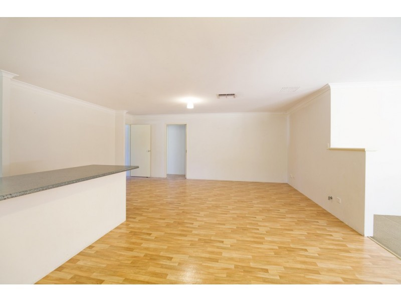 7 Jolly Rambler Blvd, Ravenswood WA 6208