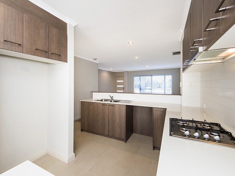 2/5 Bower Drive, Erskine WA 6210