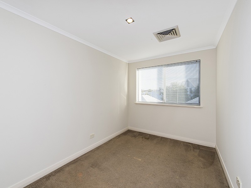 2/5 Bower Drive, Erskine WA 6210