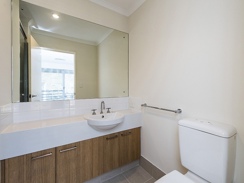 2/5 Bower Drive, Erskine WA 6210