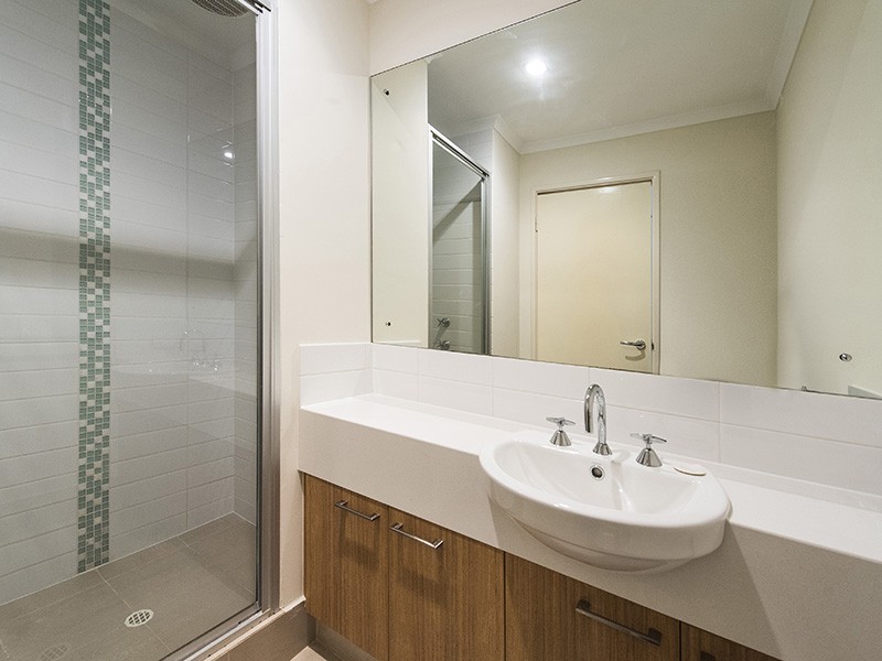 2/5 Bower Drive, Erskine WA 6210