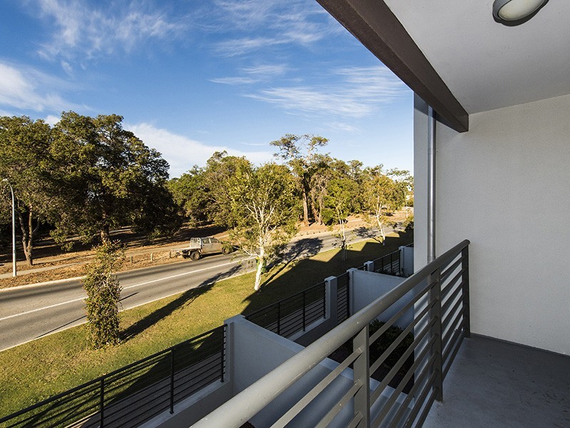 2/5 Bower Drive, Erskine WA 6210