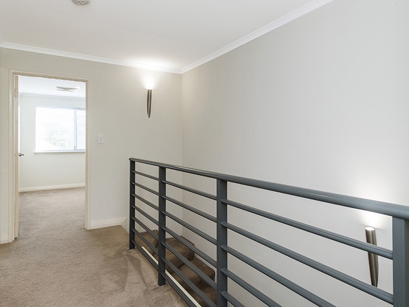 2/5 Bower Drive, Erskine WA 6210