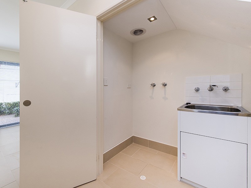 2/5 Bower Drive, Erskine WA 6210