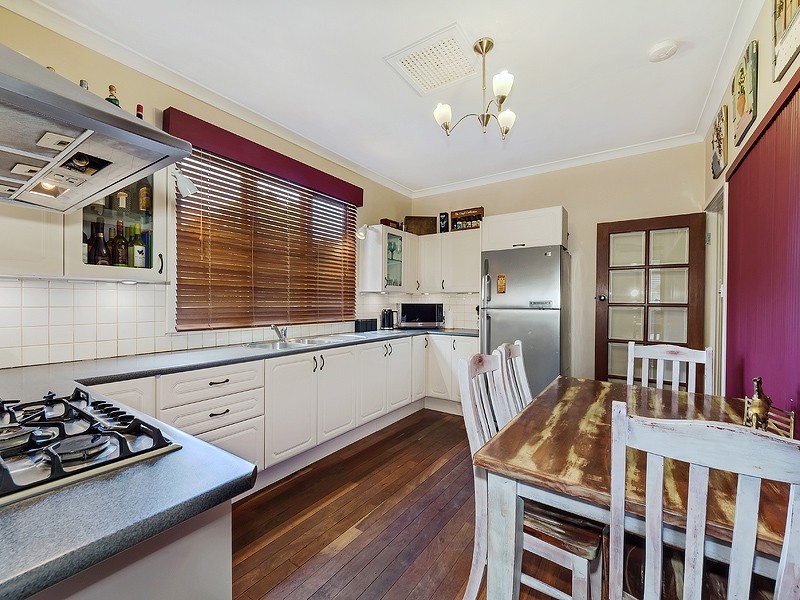 9 Brady Street, Jarrahdale WA 6124