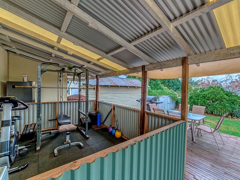9 Brady Street, Jarrahdale WA 6124