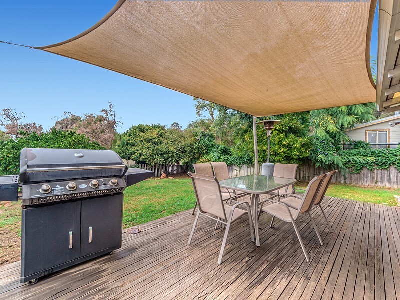 9 Brady Street, Jarrahdale WA 6124