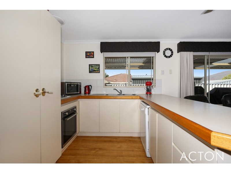 4 Dover Street, Greenfields WA 6210