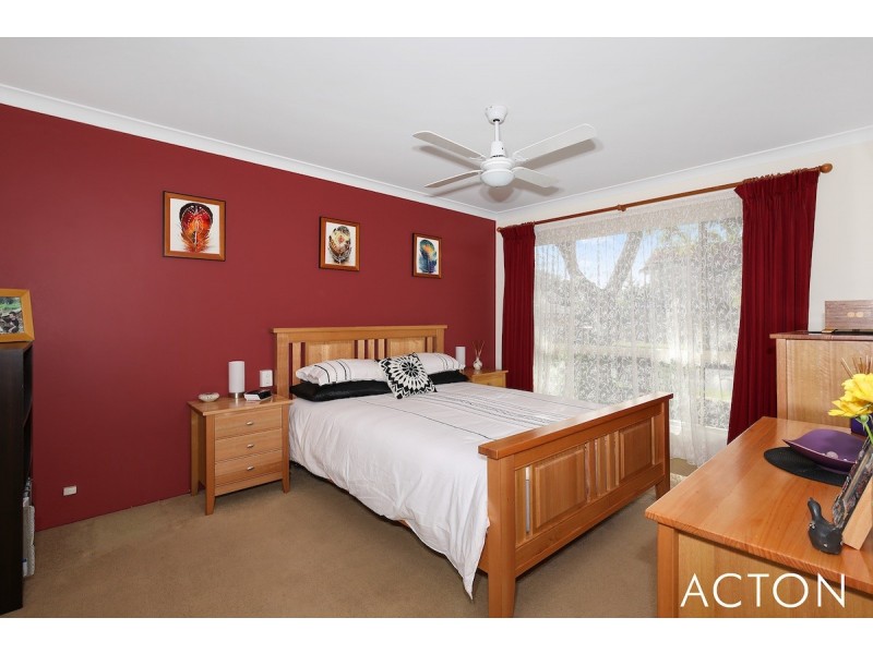 4 Dover Street, Greenfields WA 6210