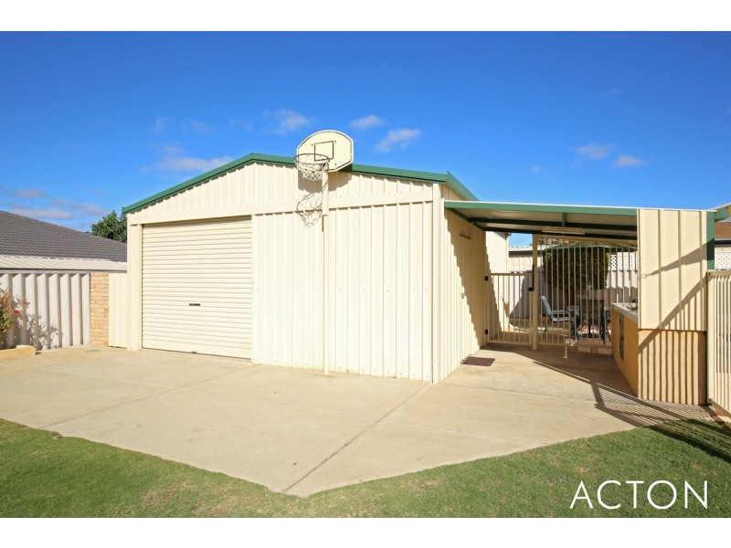 4 Dover Street, Greenfields WA 6210