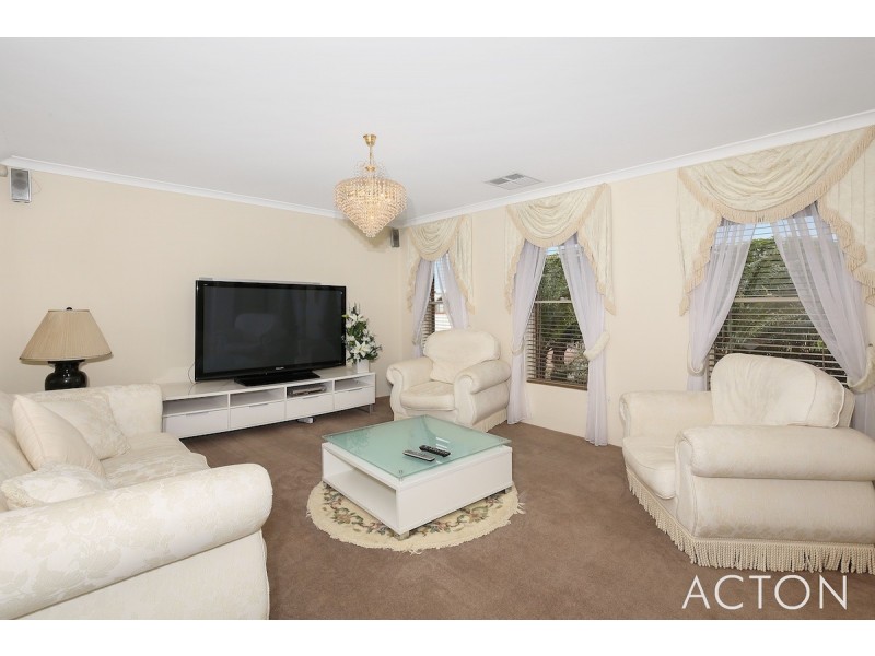 25 Murray Waters Boulevard, South Yunderup WA 6208