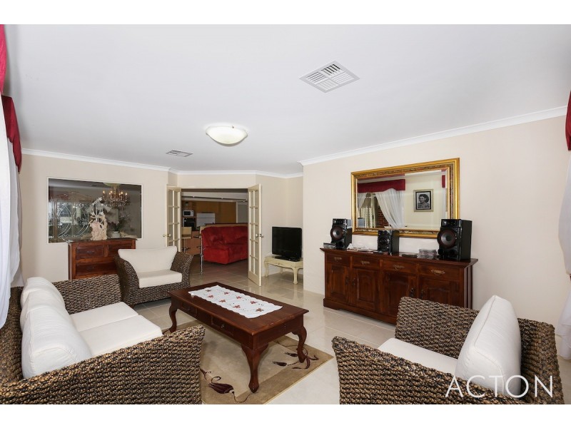 25 Murray Waters Boulevard, South Yunderup WA 6208