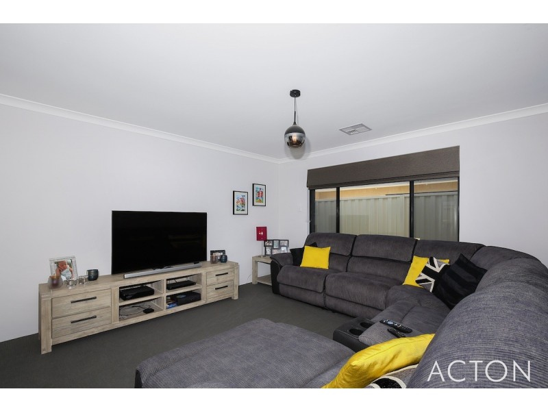 8 Highbury Brace, Dawesville WA 6211