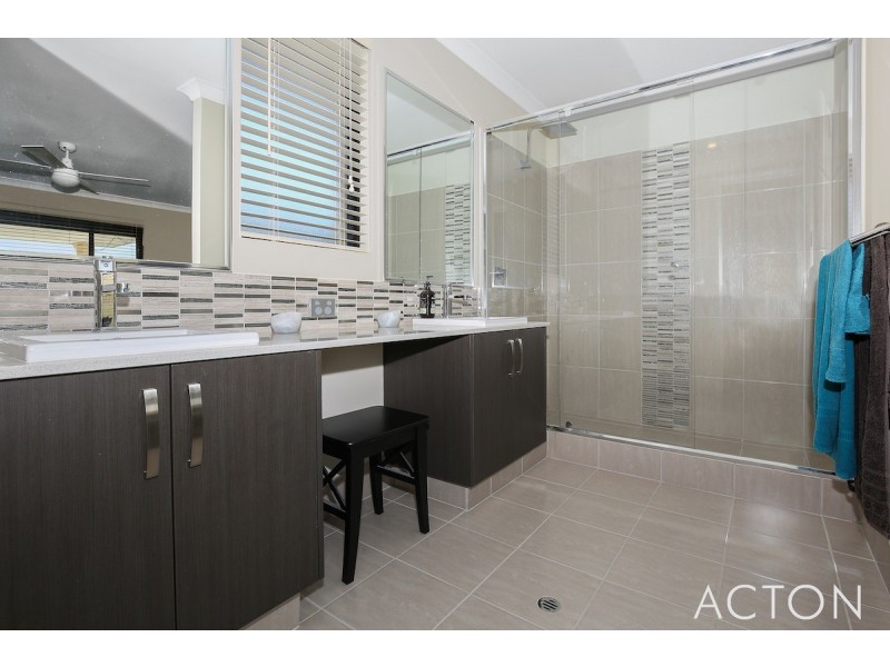 8 Highbury Brace, Dawesville WA 6211