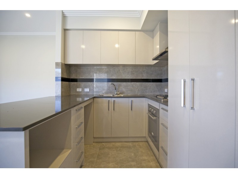 2/135B Ormsby Terrace, Silver Sands WA 6210