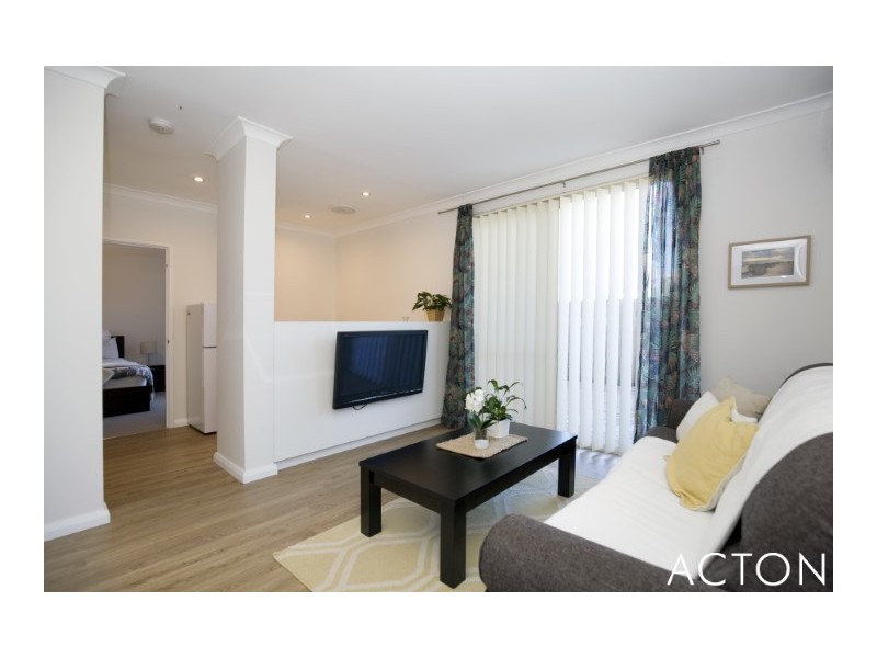 2/1-3 Hackett Street, Mandurah WA 6210