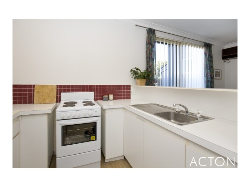 2/1-3 Hackett Street, Mandurah WA 6210