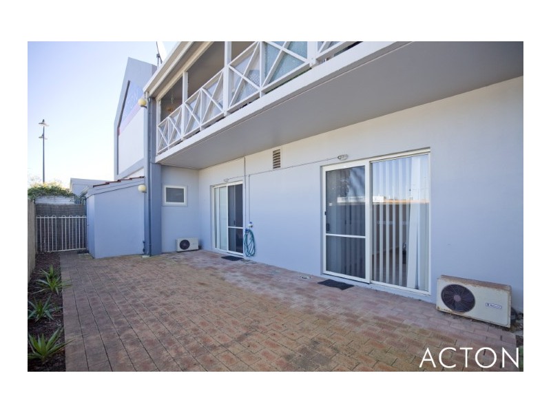 2/1-3 Hackett Street, Mandurah WA 6210