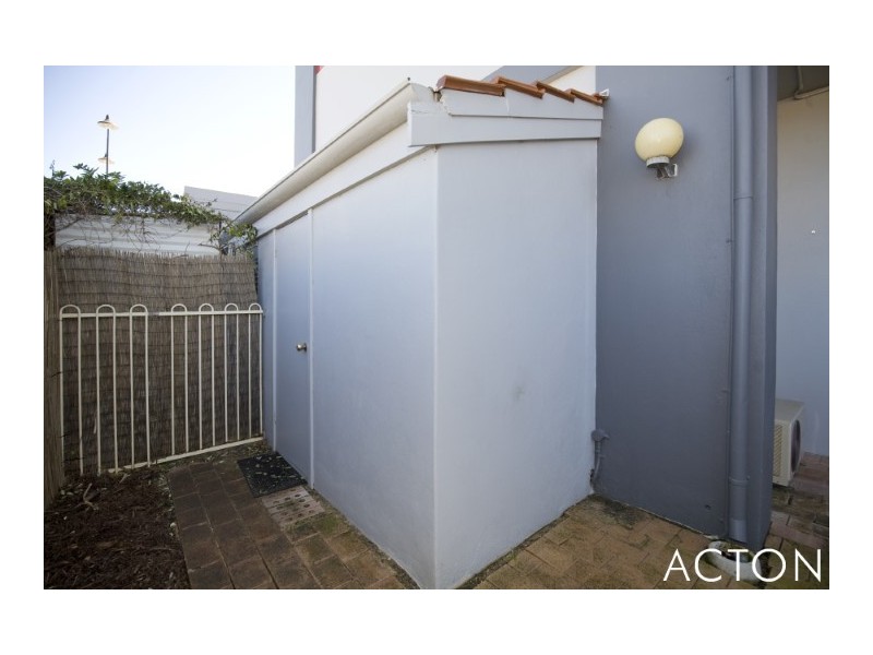 2/1-3 Hackett Street, Mandurah WA 6210