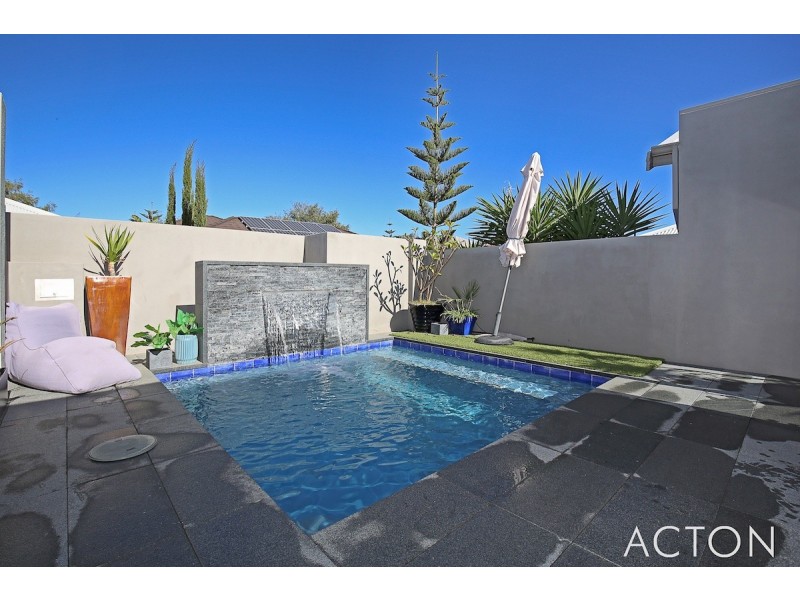 13 Mandjar Lane, Wannanup WA 6210