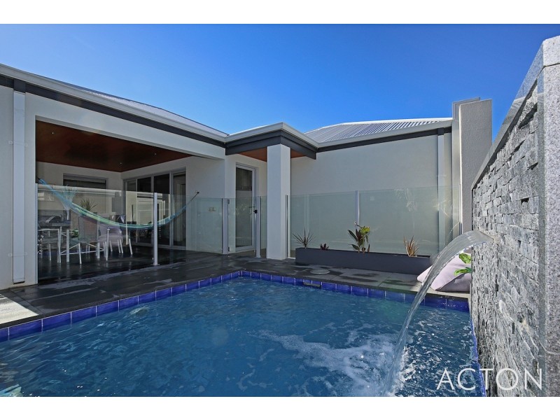 13 Mandjar Lane, Wannanup WA 6210