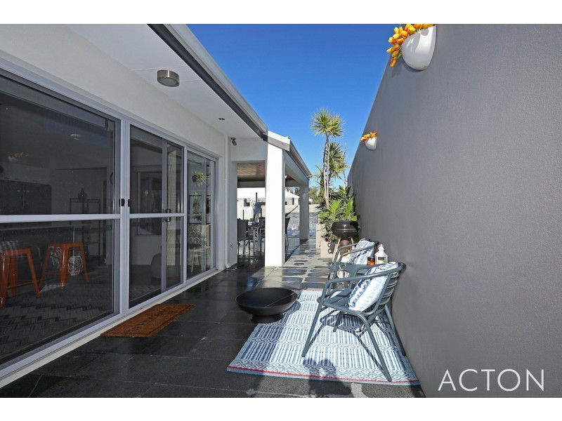 13 Mandjar Lane, Wannanup WA 6210