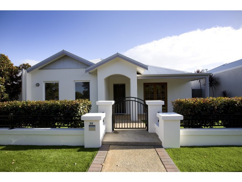 29 Pacifica Way, Dudley Park WA 6210