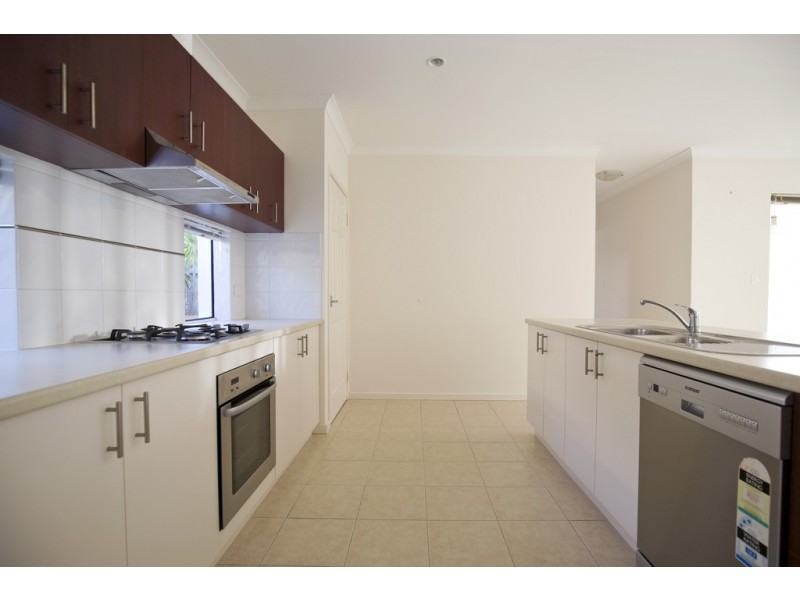 29 Pacifica Way, Dudley Park WA 6210