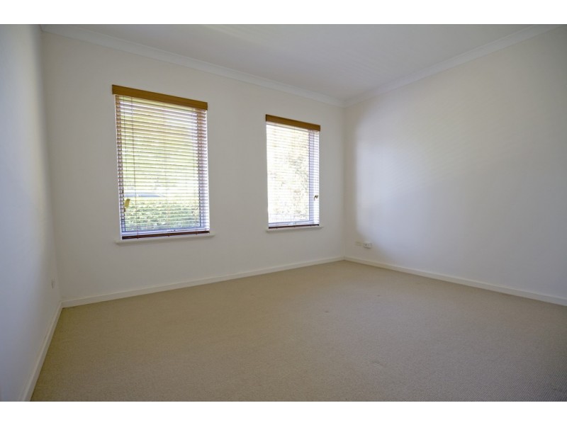 29 Pacifica Way, Dudley Park WA 6210