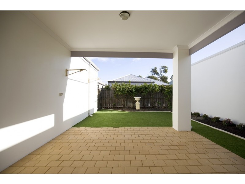 29 Pacifica Way, Dudley Park WA 6210