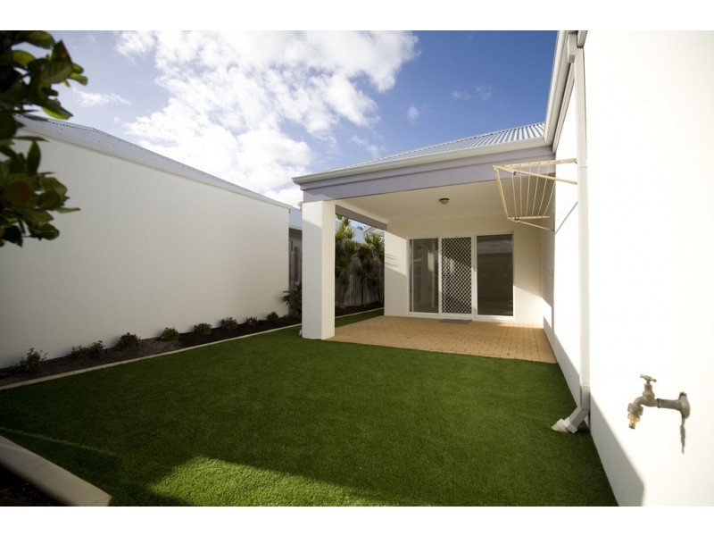 29 Pacifica Way, Dudley Park WA 6210