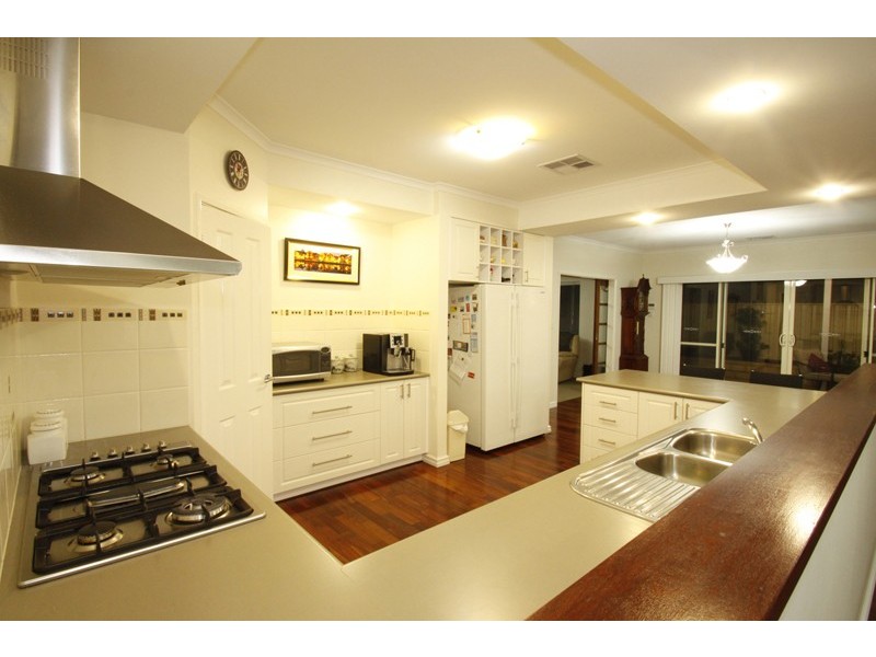 1 Harvest Chase, Madora Bay WA 6210