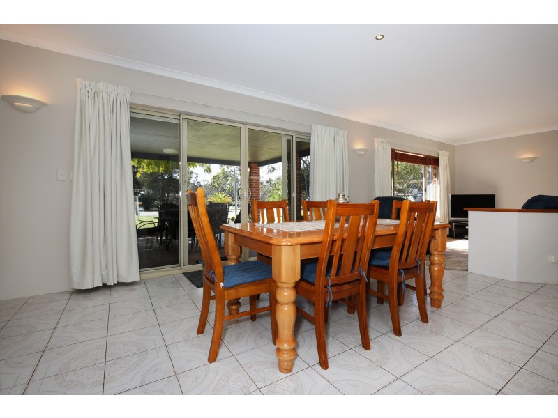 96 Banksia Terrace, South Yunderup WA 6208