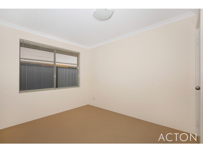 303 Pebble Beach Boulevard, Meadow Springs WA 6210