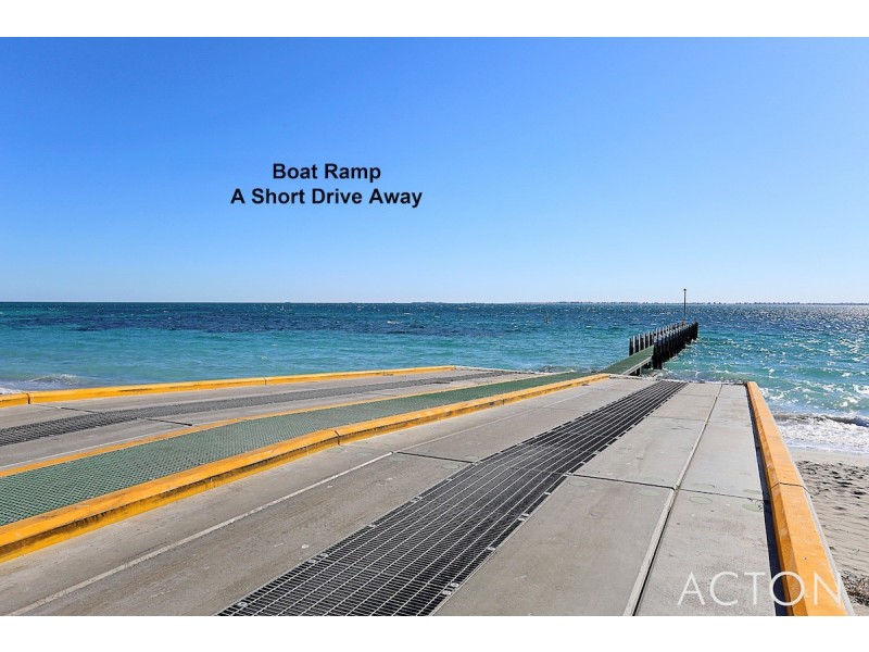 24 Ellendale Street, Golden Bay WA 6174