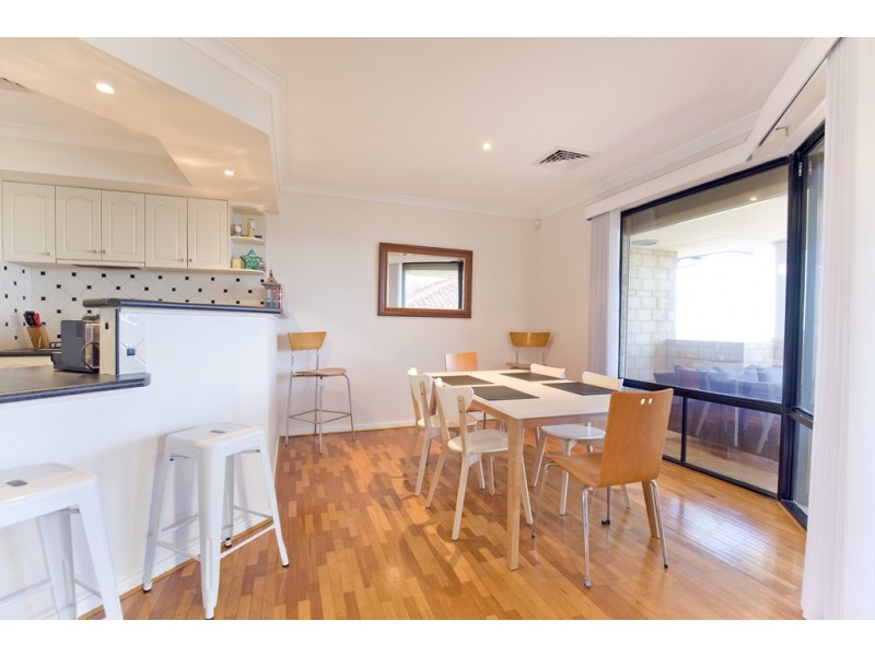 10B Pinnace Court, Halls Head WA 6210