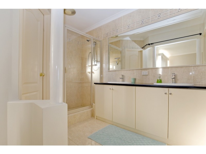 10B Pinnace Court, Halls Head WA 6210