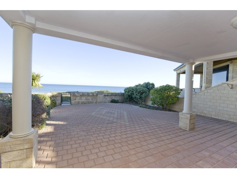 10B Pinnace Court, Halls Head WA 6210