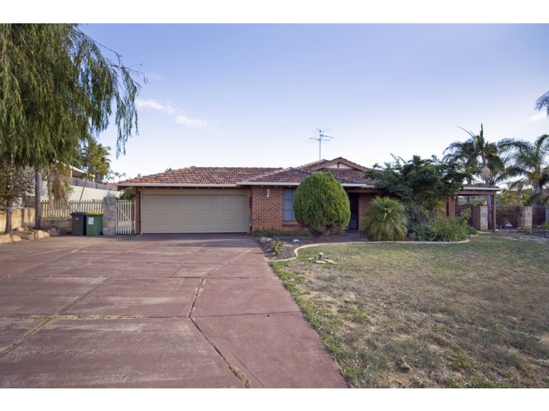 1 Silkwood Close, Halls Head WA 6210